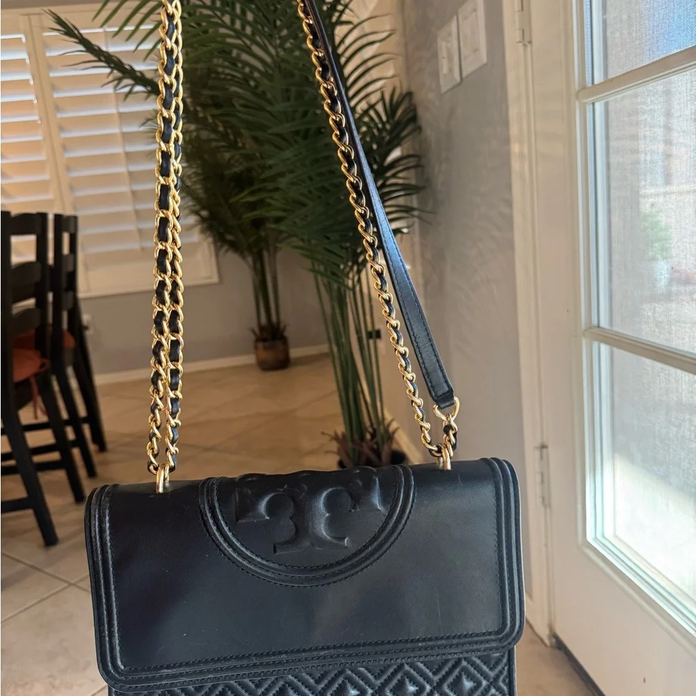 Tory Burch Fleming Purse - Picture 10 of 10